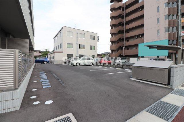 ＥＲＳＴＥの駐車場