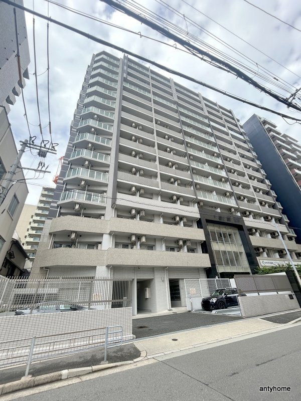 エステムプラザ大手前エヴァース　仲介手数料無料の外観