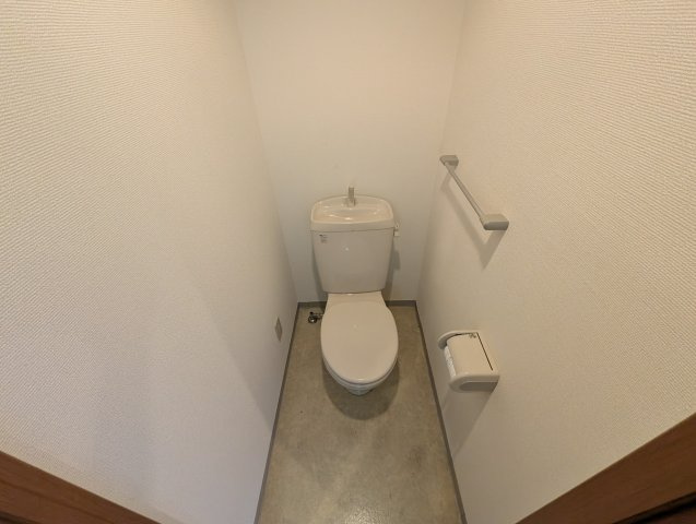 オーパスのトイレ