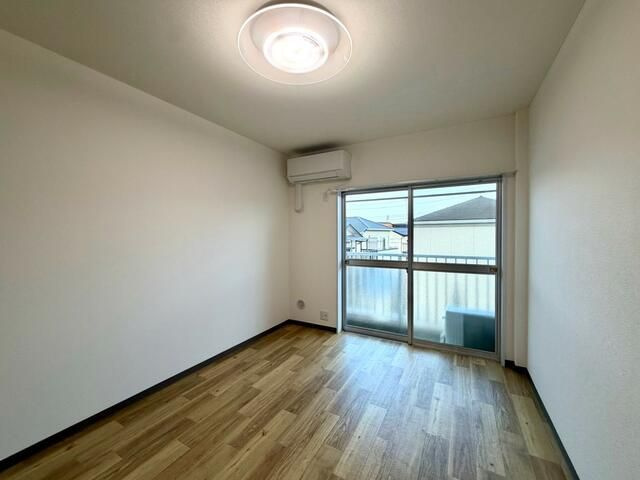 ジュネス鈴木の寝室