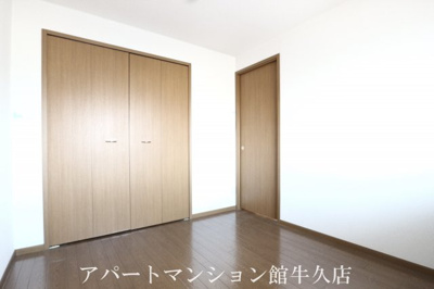 【寝室】 | ヴィザージュ