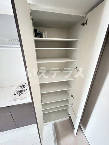 エステムコート神戸元町ヒルズの収納