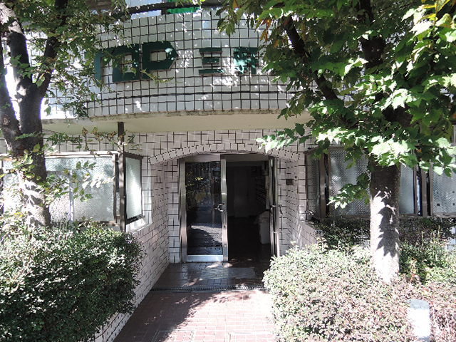 【エントランス】 | トップ三軒茶屋第３