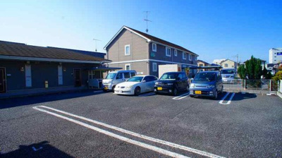 【駐車場】 | クーバーインウエストＥ | 駐車場です