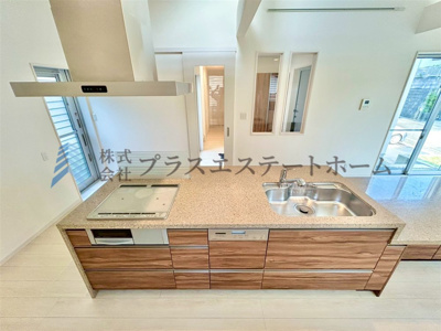 【キッチン】 | 垂水区つつじが丘2丁目戸建 | スタジオのようなアイランドキッチン♪お料理教室を開けそうですね♪