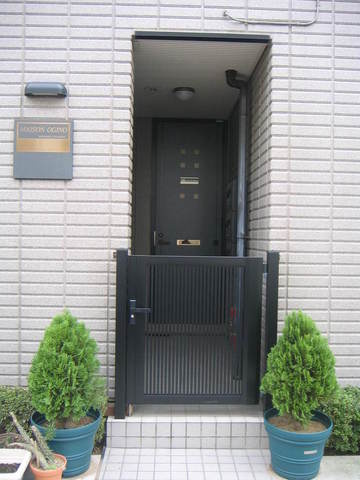 MAISON OGINOのエントランス|★入居者専用エントランス★