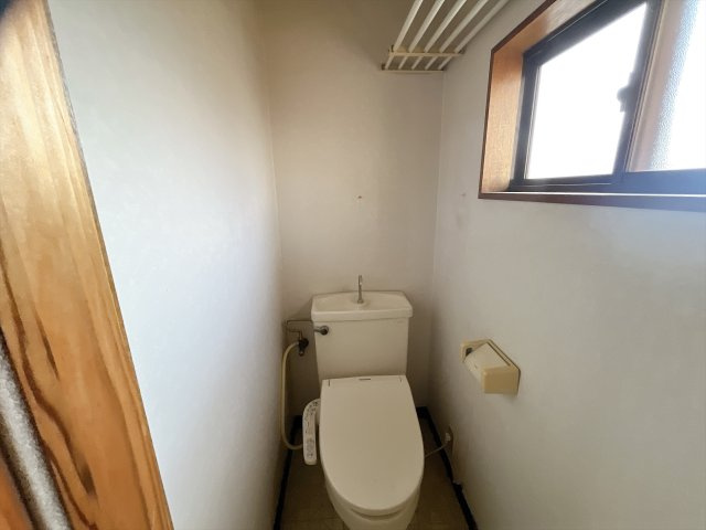 熊谷市石原　中古戸建のトイレ|２階トイレ