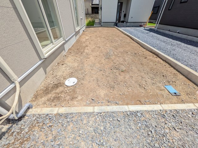 土浦市生田町　第4　新築戸建　2号棟の庭|日当たりや広さを現地で体感してください。理想のガーデニングや家庭菜園を始めてみませんか。