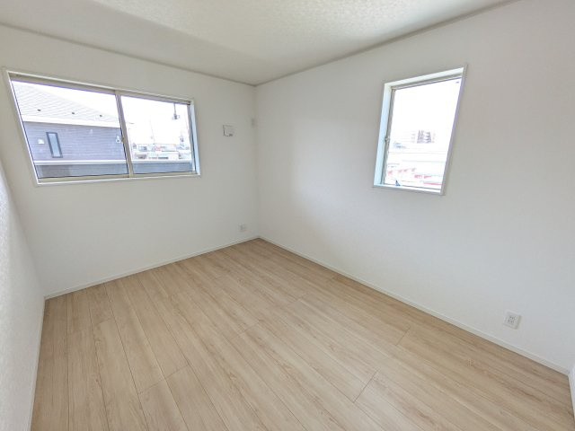 土浦市生田町　第4　新築戸建　2号棟の洋室