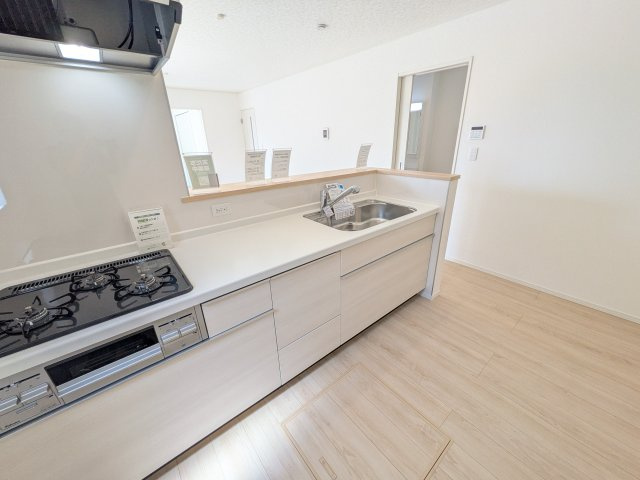 土浦市生田町　第4　新築戸建　2号棟のキッチン
