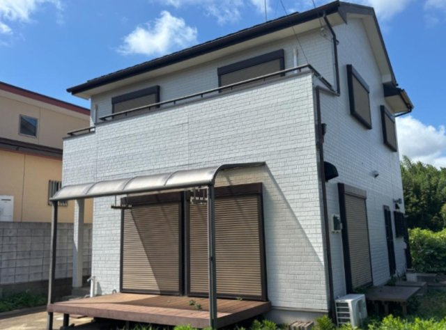 八街市吉倉　中古戸建の外観|内装リフォーム令和8年8月 温泉のある分譲地内 都市ガス 駐車4台可能 閑静な分譲地内