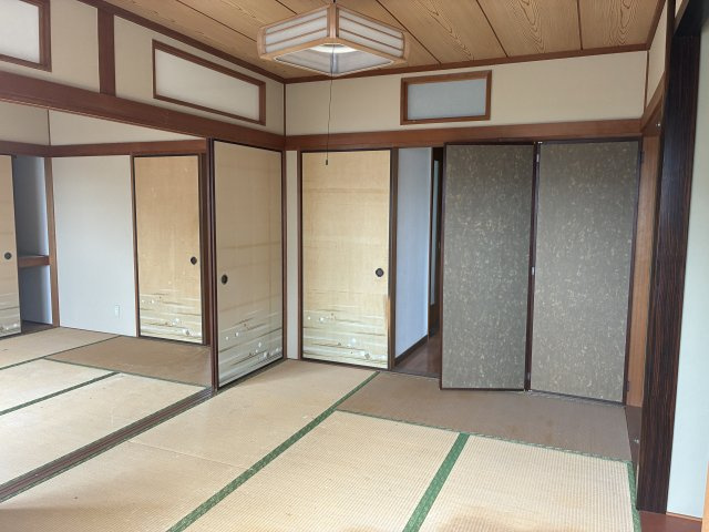 東新川　テナント兼住居の和室