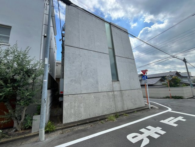 世田谷区深沢　中古戸建の外観