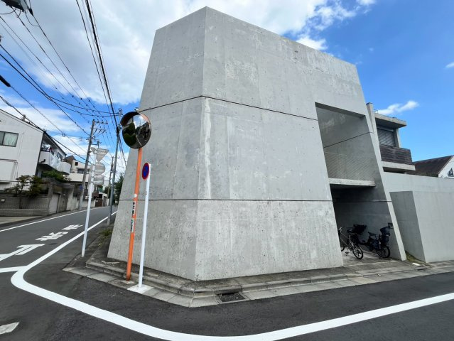 世田谷区深沢　中古戸建の外観