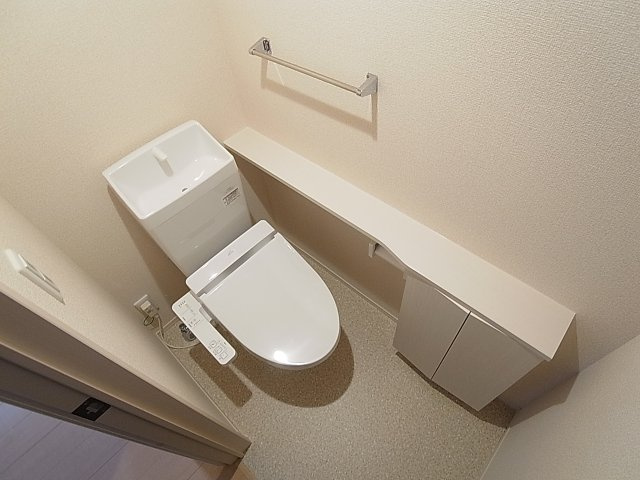 メゾン・クラージュのトイレ|トイレはウォシュレット