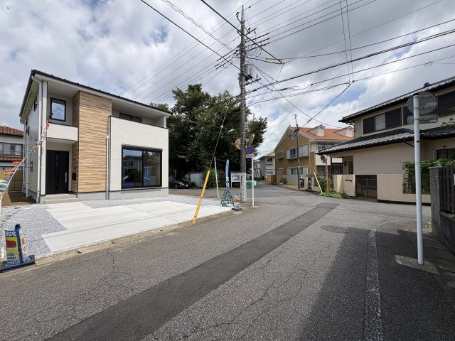 江戸川台東10期の前面道路含む現地写真