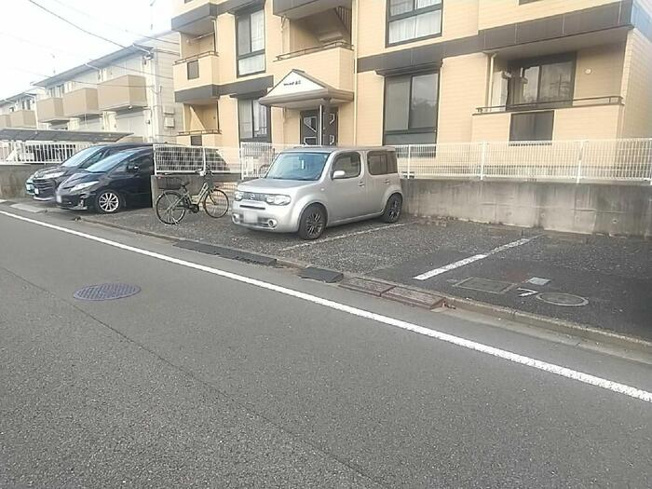 【駐車場】 | リバーサイドふじ