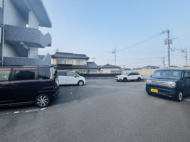 クレールコート　IIの駐車場