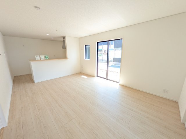 土浦市生田町　第4　新築戸建　4号棟の居間・リビング