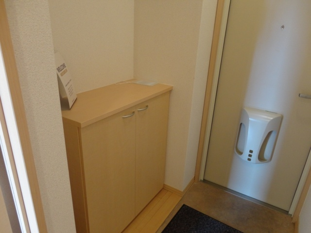 パルティーダ・イーストの玄関