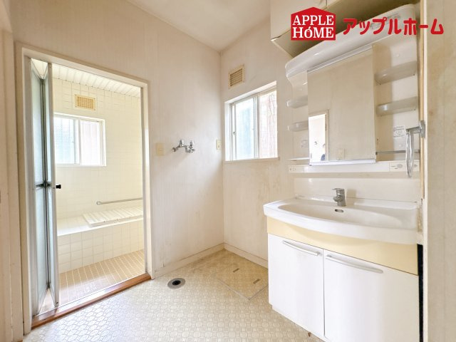 [中古住宅] 東松山市旗立台の独立洗面台