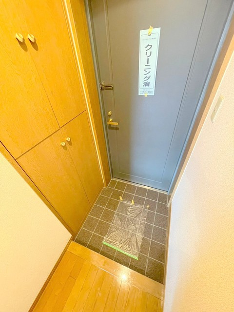 マノワール四谷の玄関