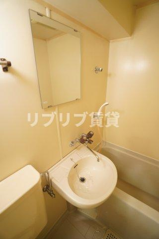 丸三新町ビルの洗面所