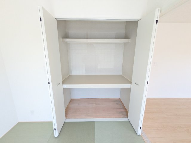 土浦市生田町　第4　新築戸建　6号棟の収納