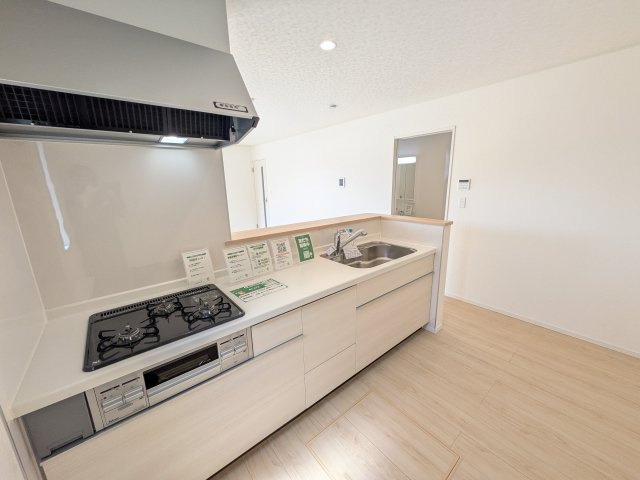 土浦市生田町　第4　新築戸建　6号棟のキッチン