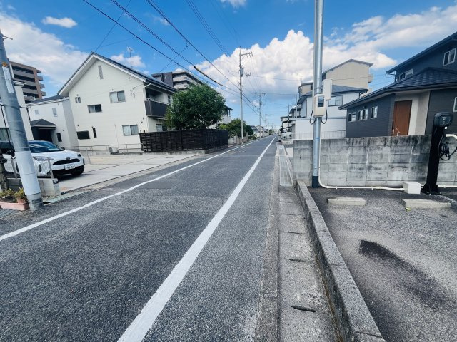 メモワールアイの周辺