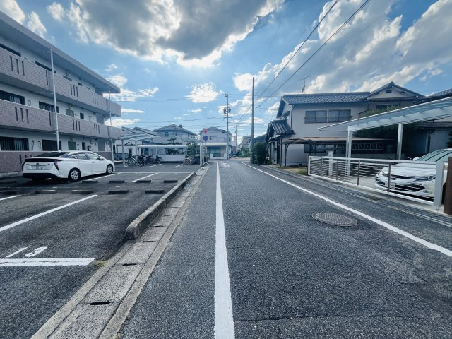 メモワールアイの周辺