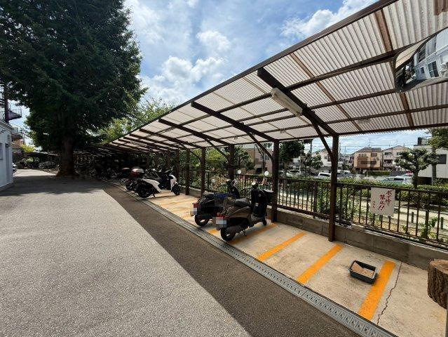 メゾン寝屋川の設備|バイク置場