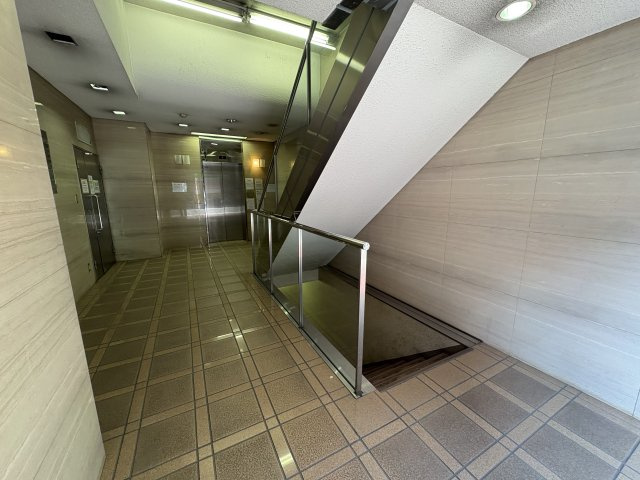池田ビル3号館のロビー