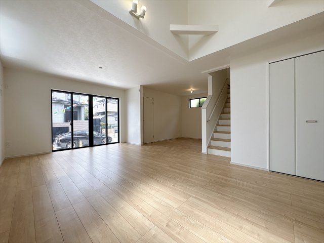 流山市江戸川台西４丁目新築戸建（江戸川台西12期）の居間・リビング