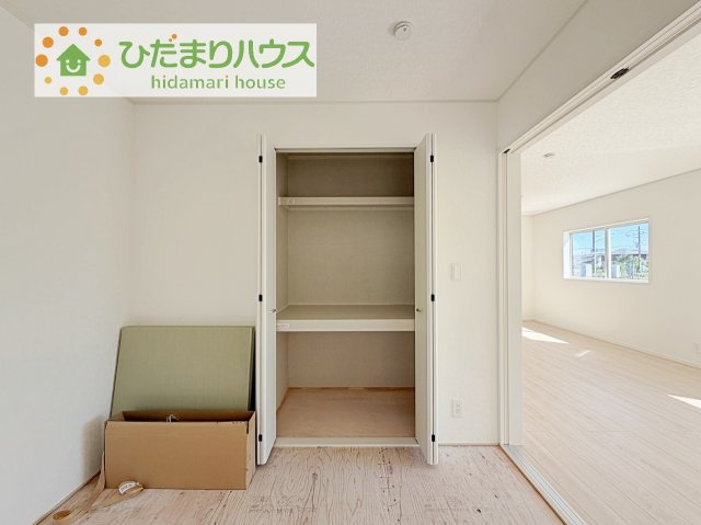 【収納】 | 土浦市中村南第11　新築戸建　3号棟 | 和室の収納は横開きクローゼット！
しまった物の出し入れも楽々です(^^)