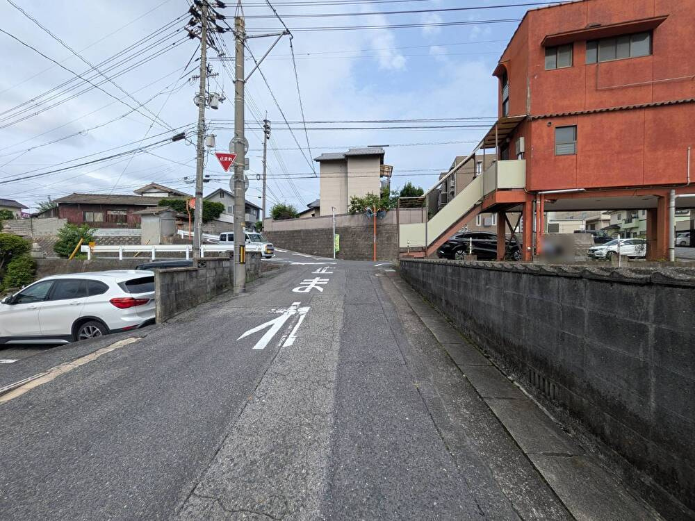 倉敷市水江 土地の前面道路含む現地写真|◆北側前面道路の幅員は約4.3ｍ～8.0ｍです。