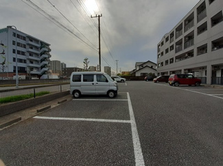 【駐車場】 | ヴィザージュ | 駐車場