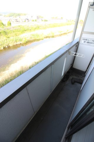 【バルコニー】 | シャトーボヌゥール郡家本町