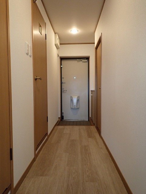 アンティムの玄関