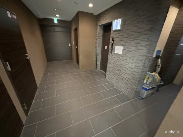 Grandi Utsubo Park　仲介手数料無料のロビー