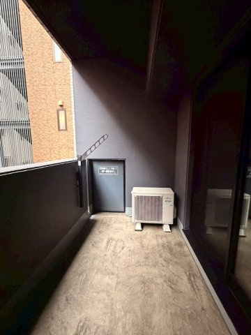 メルカーサ泉　名古屋市賃貸　仲介手数料無料のバルコニー