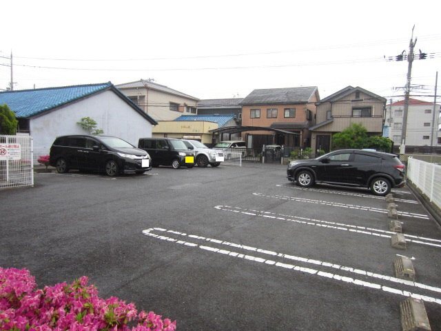 【駐車場】