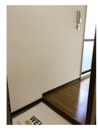 アヴェニュー千歳台の玄関