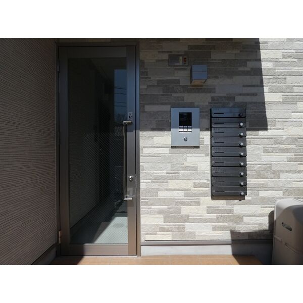ハーモニーテラス鳥栖のエントランス