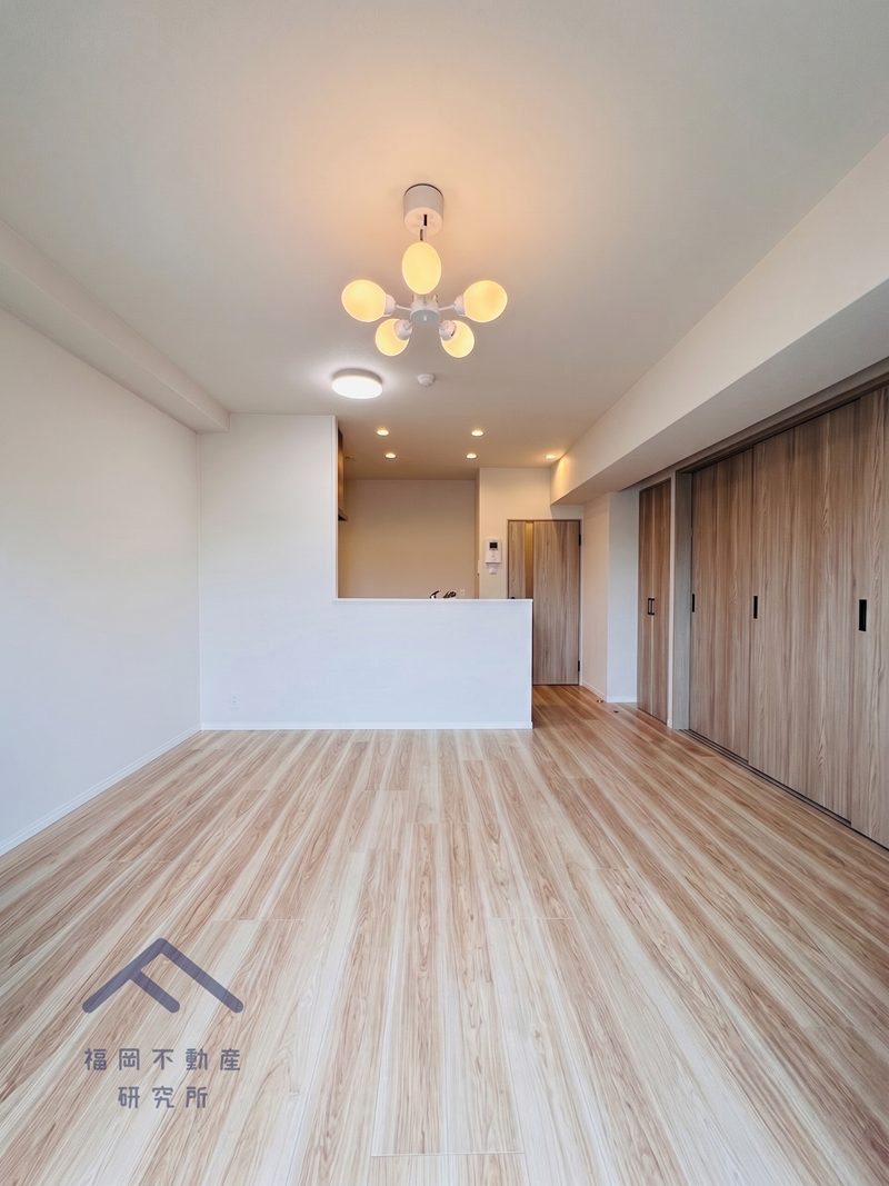 エクシーマンション佐賀駅前弐番館の居間・リビング