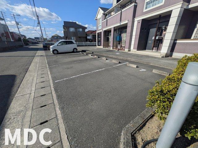 ウィルレジデンスⅠの駐車場