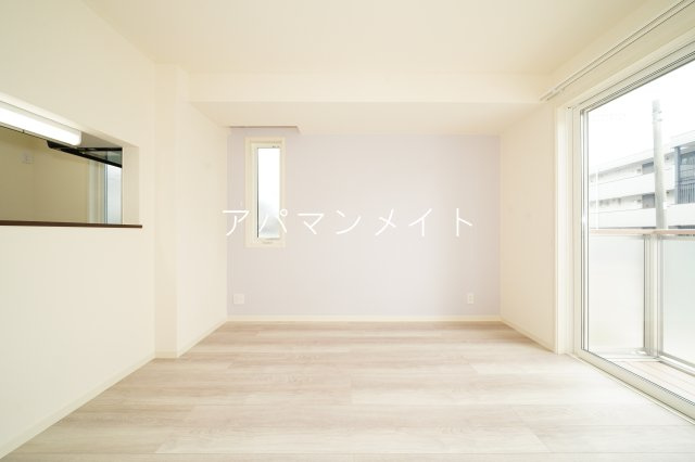 【居間・リビング】 | Aura（アウラ） | 戸塚周辺ならアパマンメイトへＬｅｔｓ Ｇｏ ！