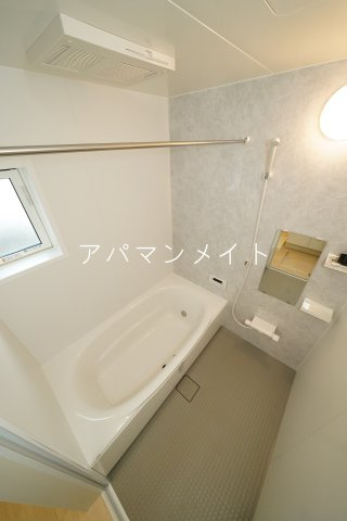 【浴室】 | Aura（アウラ） | 追い焚き＆浴室乾燥機付きです