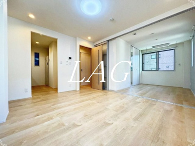 【居間・リビング】 | メゾンマコト | 洋室のお部屋です。