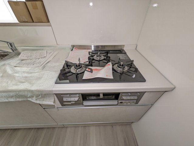 ルシアル湘南のキッチン|別号室の同仕様の参考写真です。